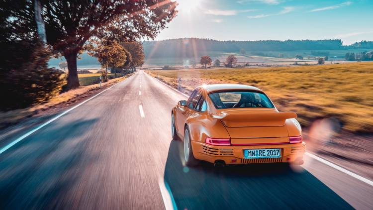 سيارة ruf ctr yellow bird الجديدة مستوحاه من بورشه 964