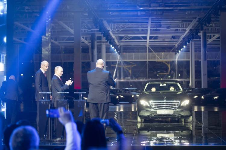 مصنع Mercedes Benz بروسيا يطلق أول سياراته قريبا