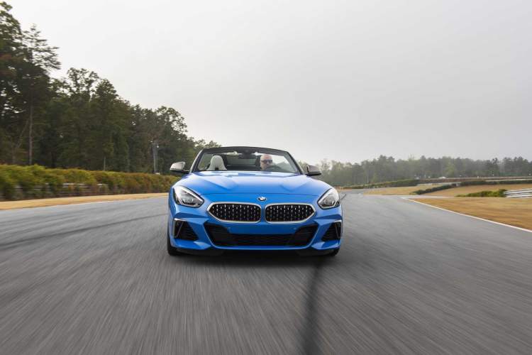 بي إم دبليو زد 4 - BMW Z4 أفضل سيارة تشتريها في 2020